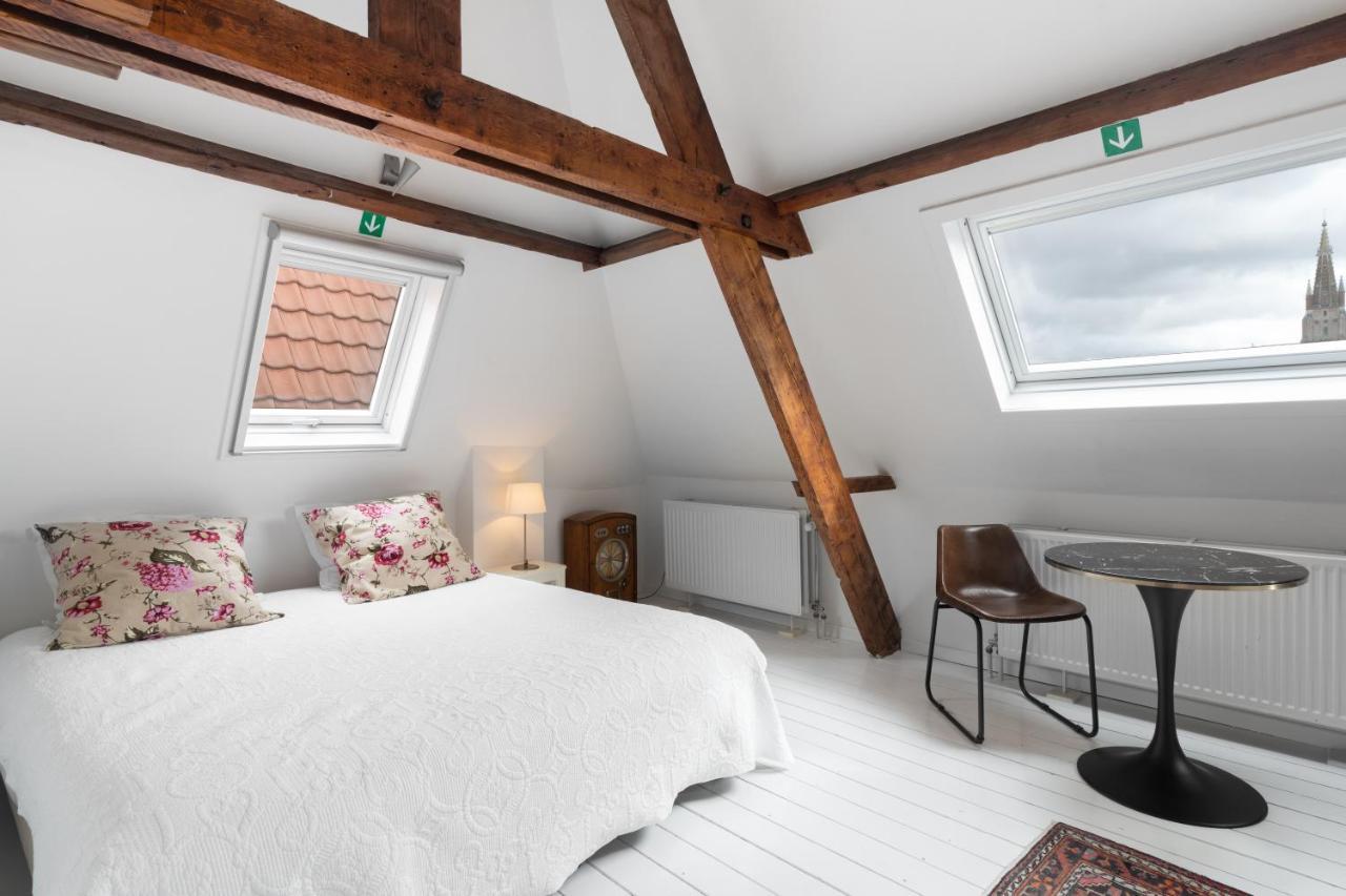 The Blue House Bed & Breakfast Bruges Exterior photo